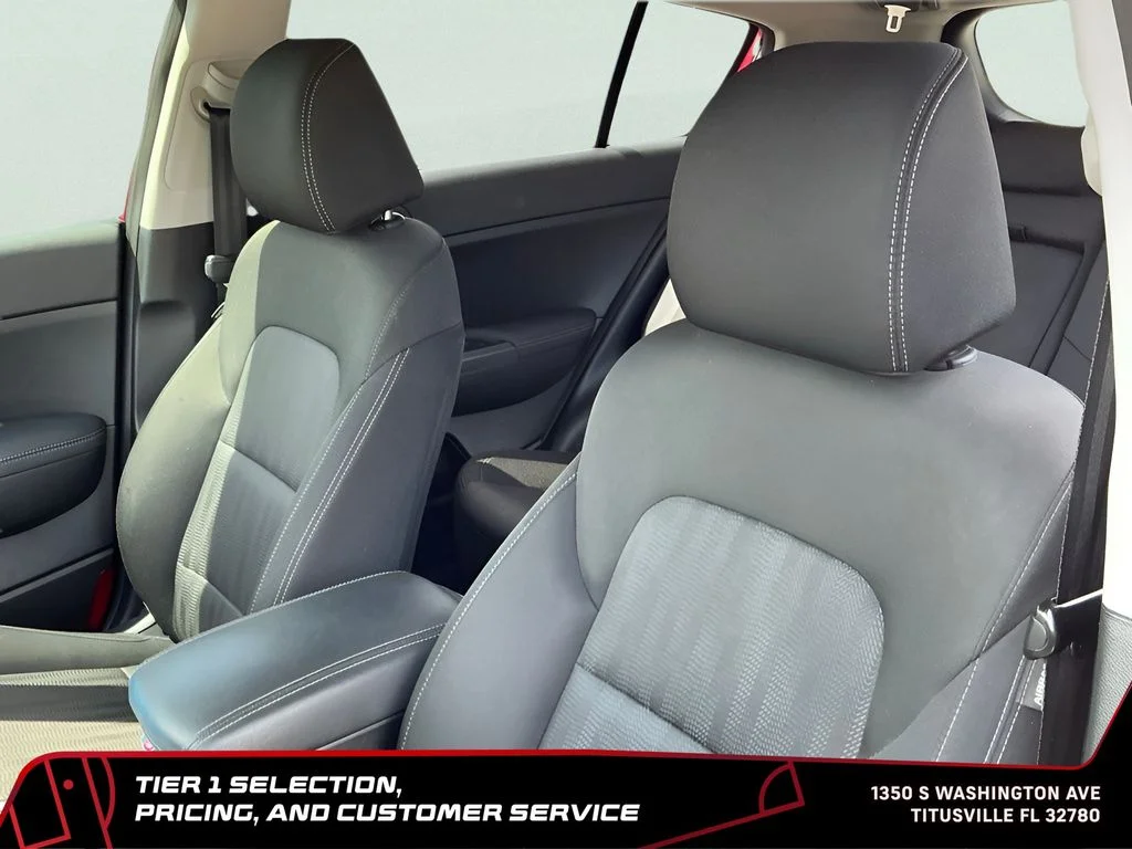 Used 2022 Red Kia LX image 27