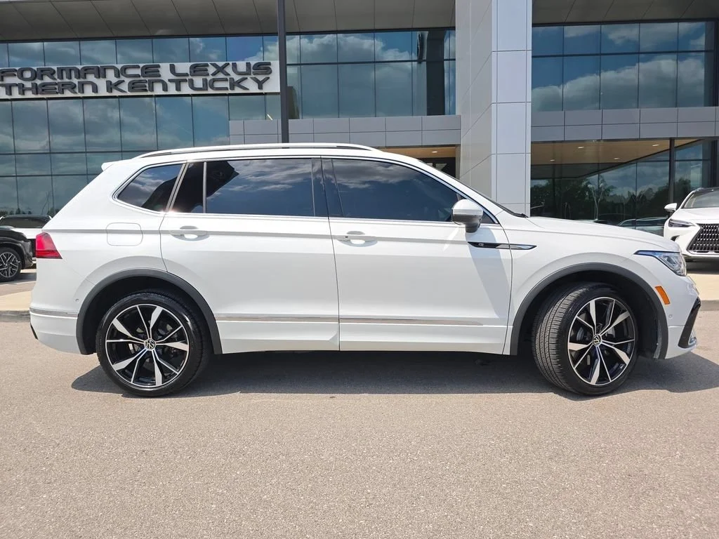2024 Volkswagen Tiguan SEL R-LINE - Photo 27