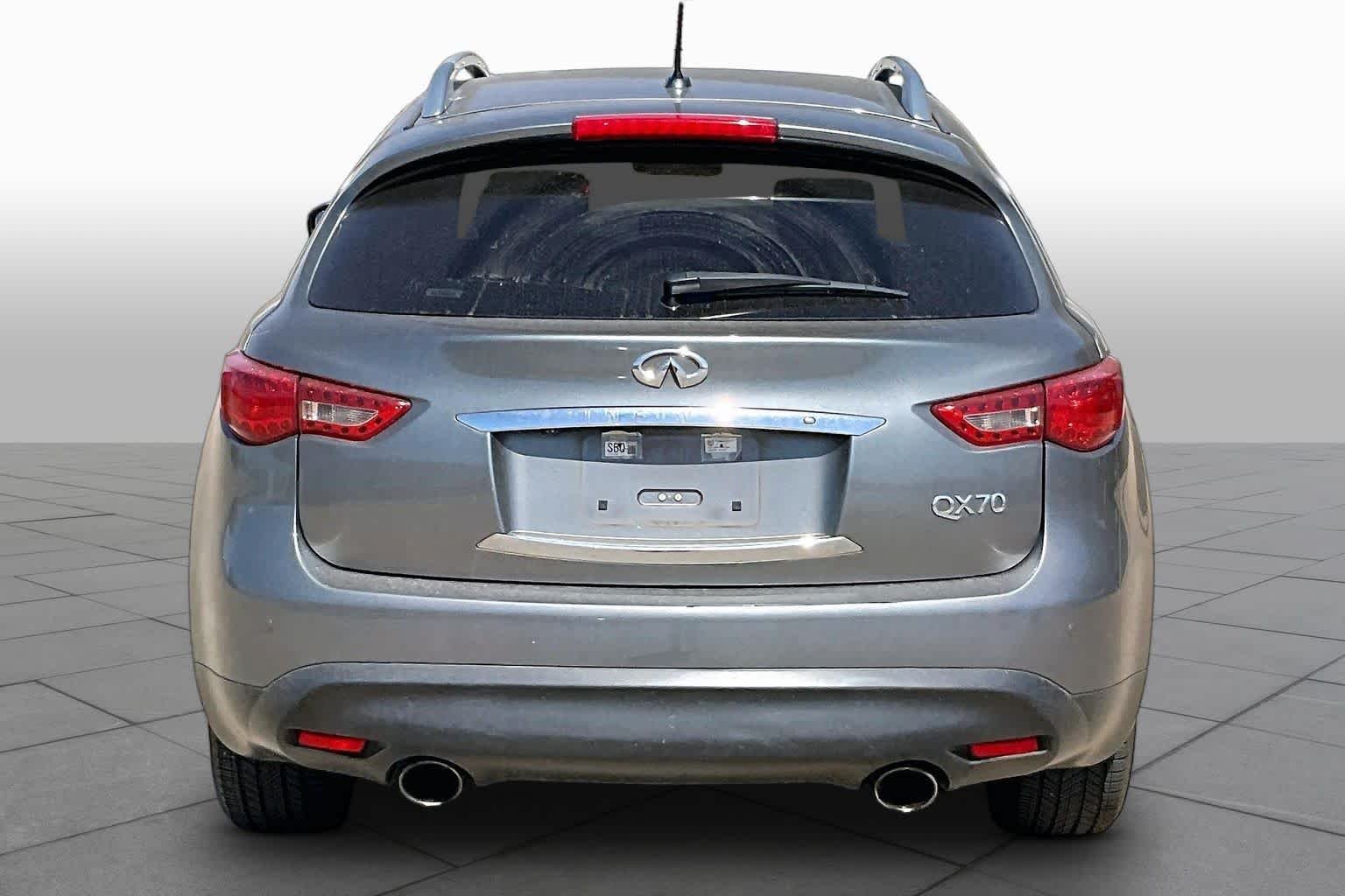 Pre-Owned 2014 INFINITI QX70