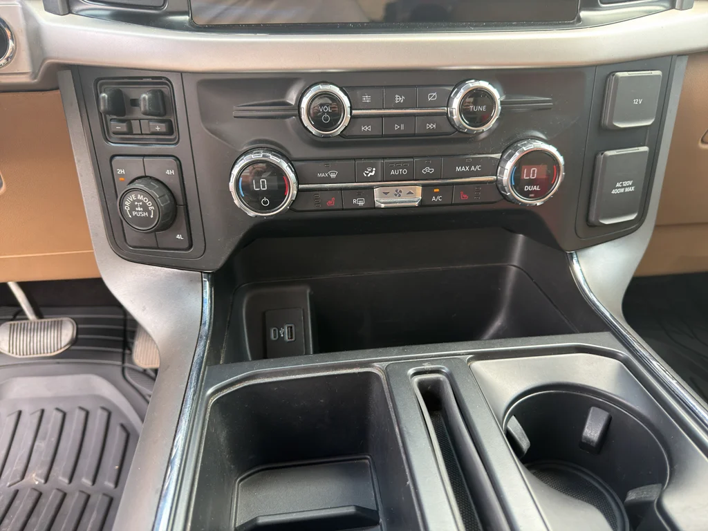 Used 2021 Space White Metallic Ford XLT image 16