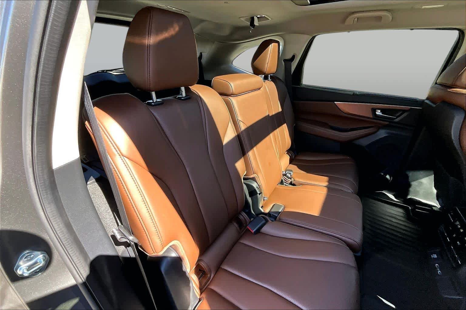 Used 2024 Liquid Carbon Metallic Acura w/Technology Package image 19