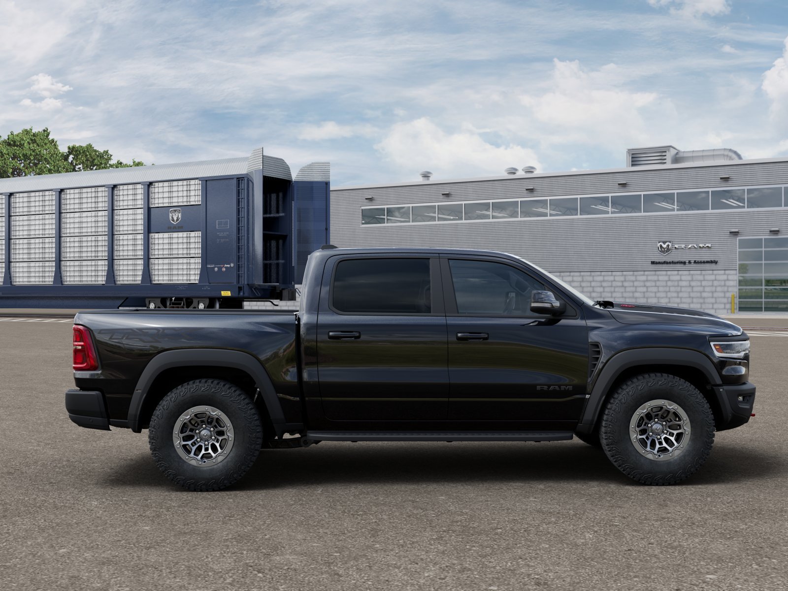 New 2027 Diamond Black Crystal Pearl-Coat Exterior Paint RAM RHO image 12