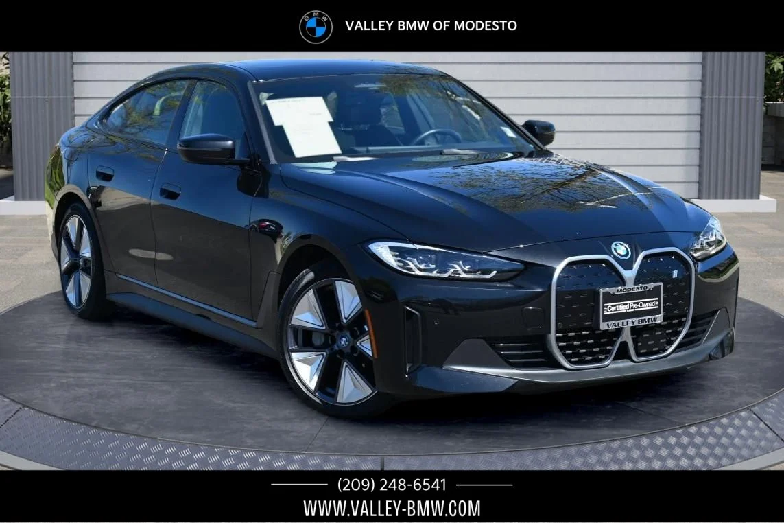 2023 BMW i4 eDrive35's photo