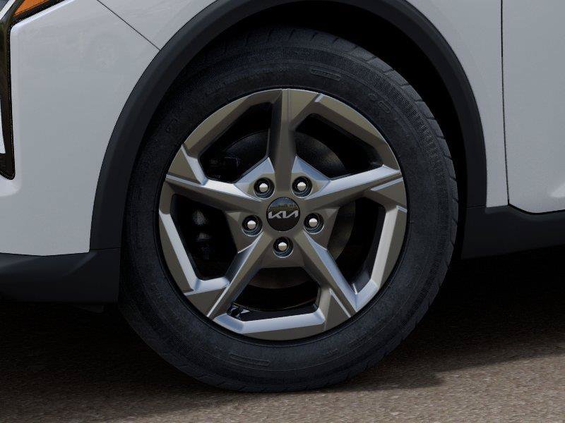 New 2026 Snow White Pearl Kia LXS image 10