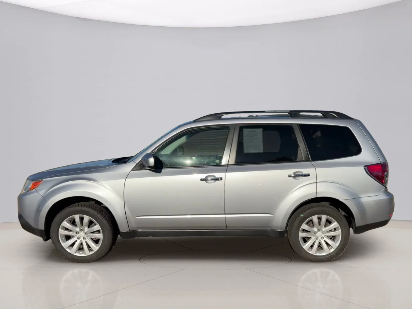 Used 2012 Silver Subaru 2.5X PREM image 2