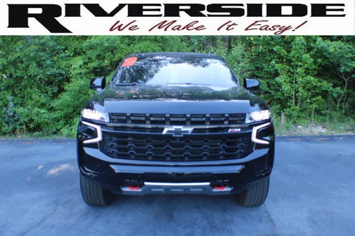 Used 2023 Black Chevrolet Z71 image 20
