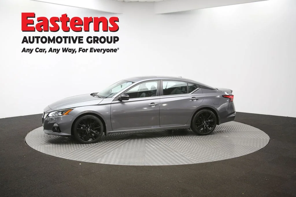 Used 2022 Gray Nissan 2.5 SR image 56