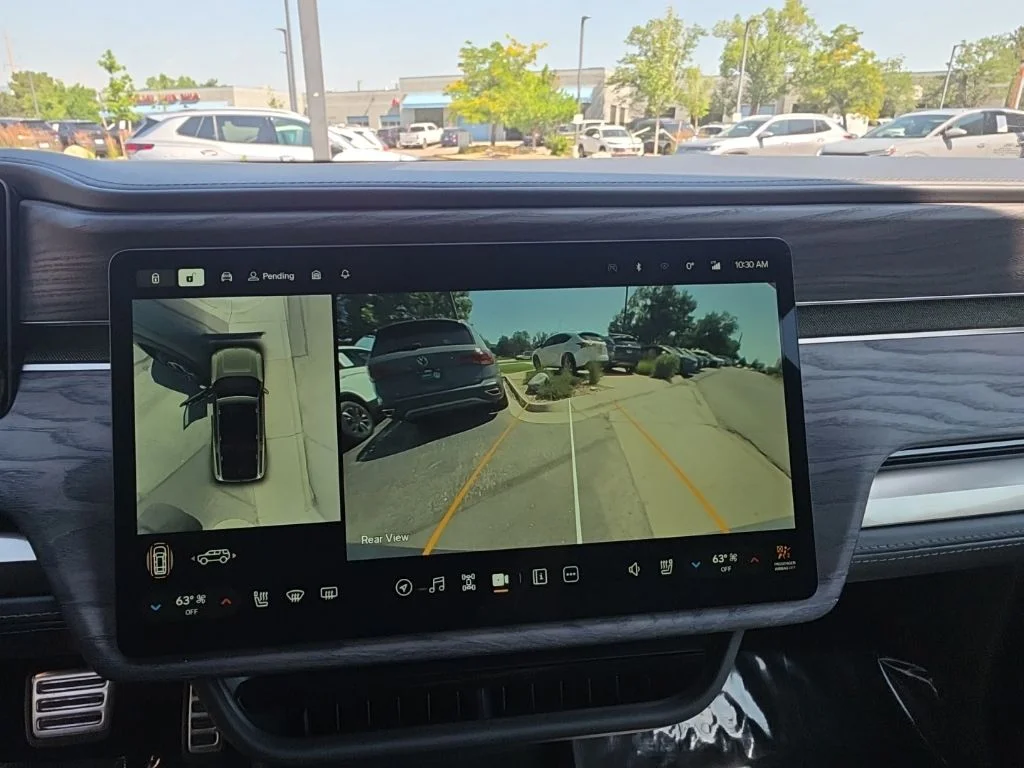Used 2022  Rivian Launch Edition image 17