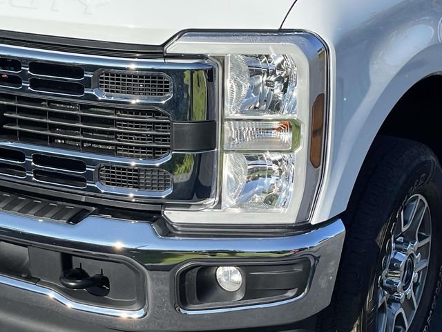 Used 2025 White Ford XLT image 12