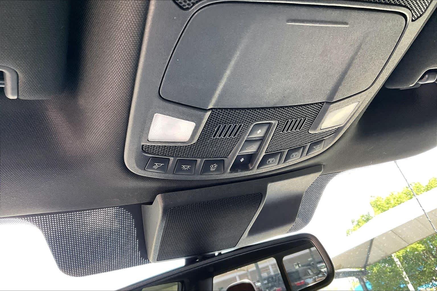 Used 2018 White Gold Ford Platinum image 32