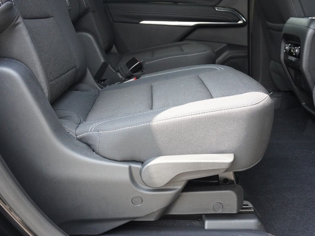 Used 2025 Black Chevrolet LT image 34