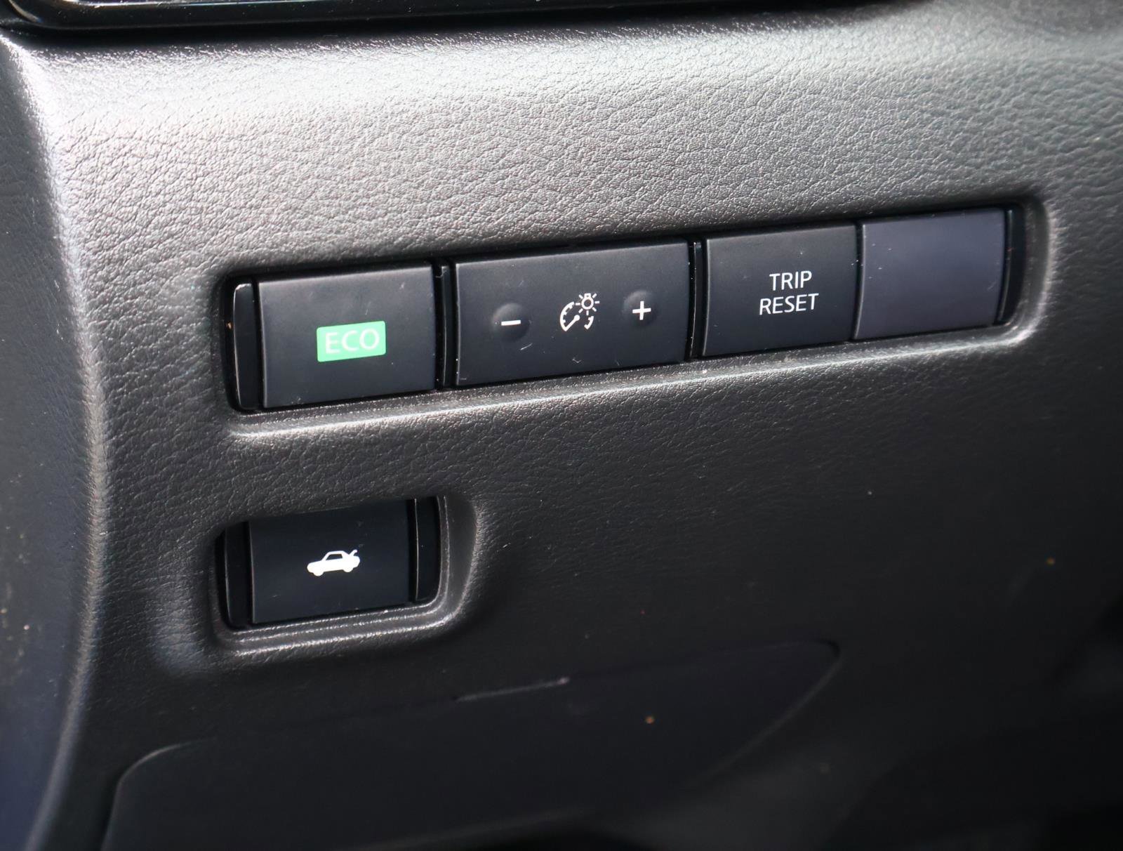 2024 Nissan Sentra SR - Photo 19