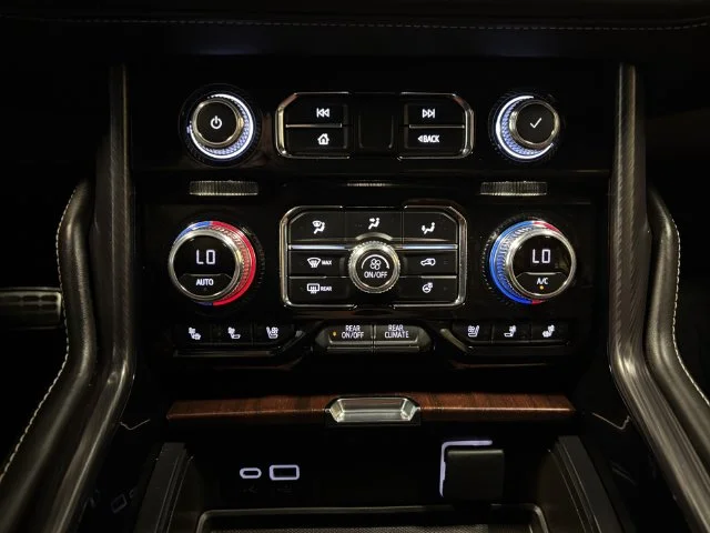 Used 2023 Silver GMC Denali Ultimate image 21