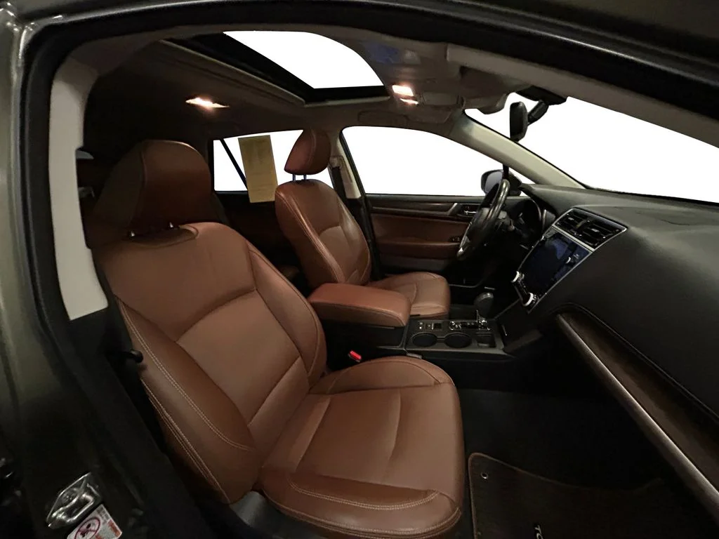 Used 2019 Wilderness Green Subaru 3.6R Touring image 16