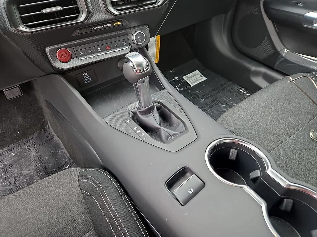 New 2026 Oxford White Ford EcoBoost® Fastback image 25