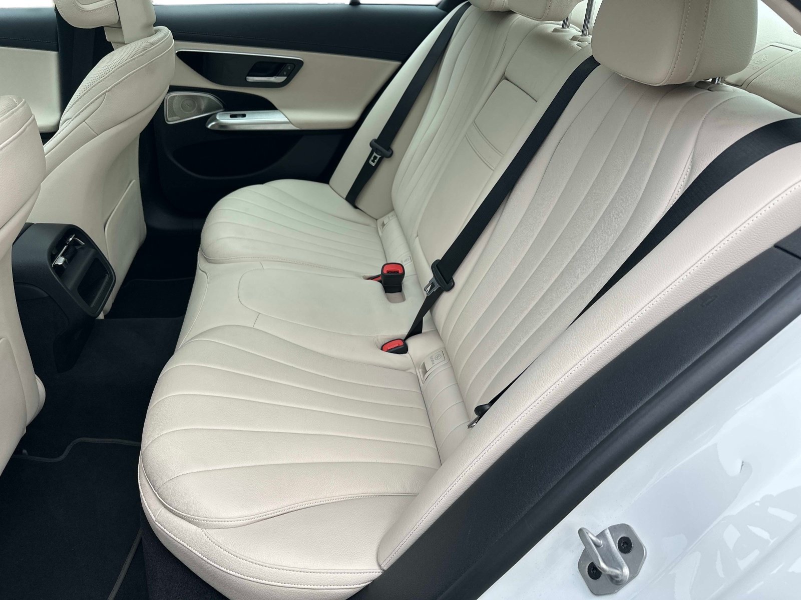 Certified Used 2024 MANUFAKTUR Moonlight White Metallic Mercedes-Benz E 350 image 11
