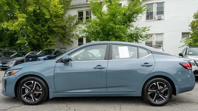 Used 2025 Gray Nissan SV image 10