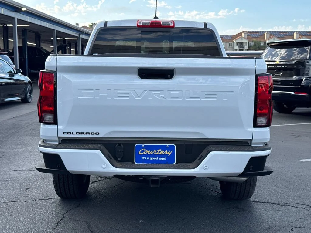 New 2026 Summit White Chevrolet LT image 8