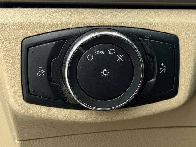 Used 2013 White Ford SE image 23