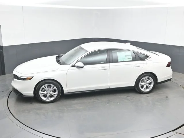 New 2026 Platinum White Pearl Honda LX image 37