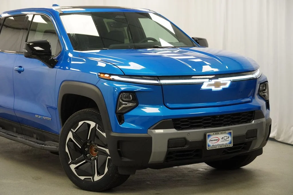 2026 Chevrolet Silverado EV LT - Photo 8