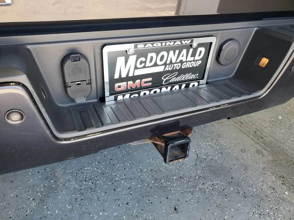 Used 2016 TUNGSTEN METALLIC Chevrolet LT image 32