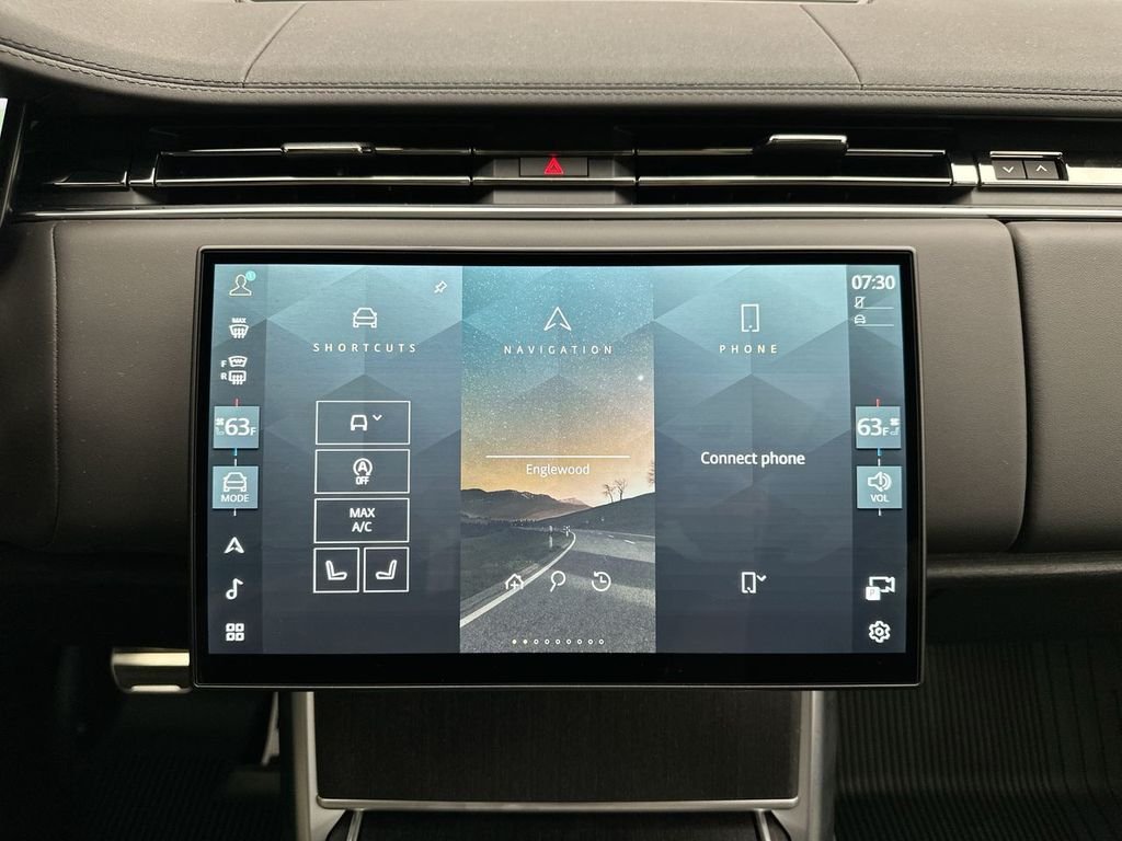 New 2026 Carpathian Gray Premium Metallic Land Rover SE image 13