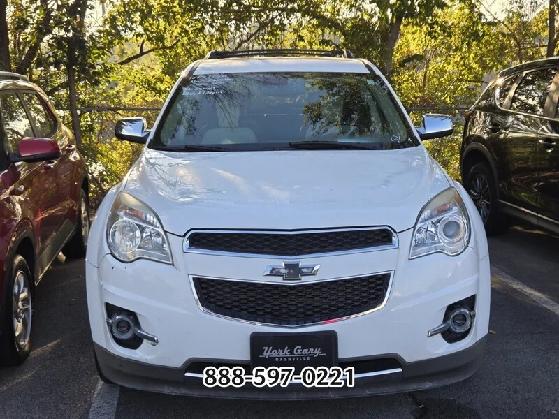 Used 2010 Summit White CHEVROLET LTZ image 7