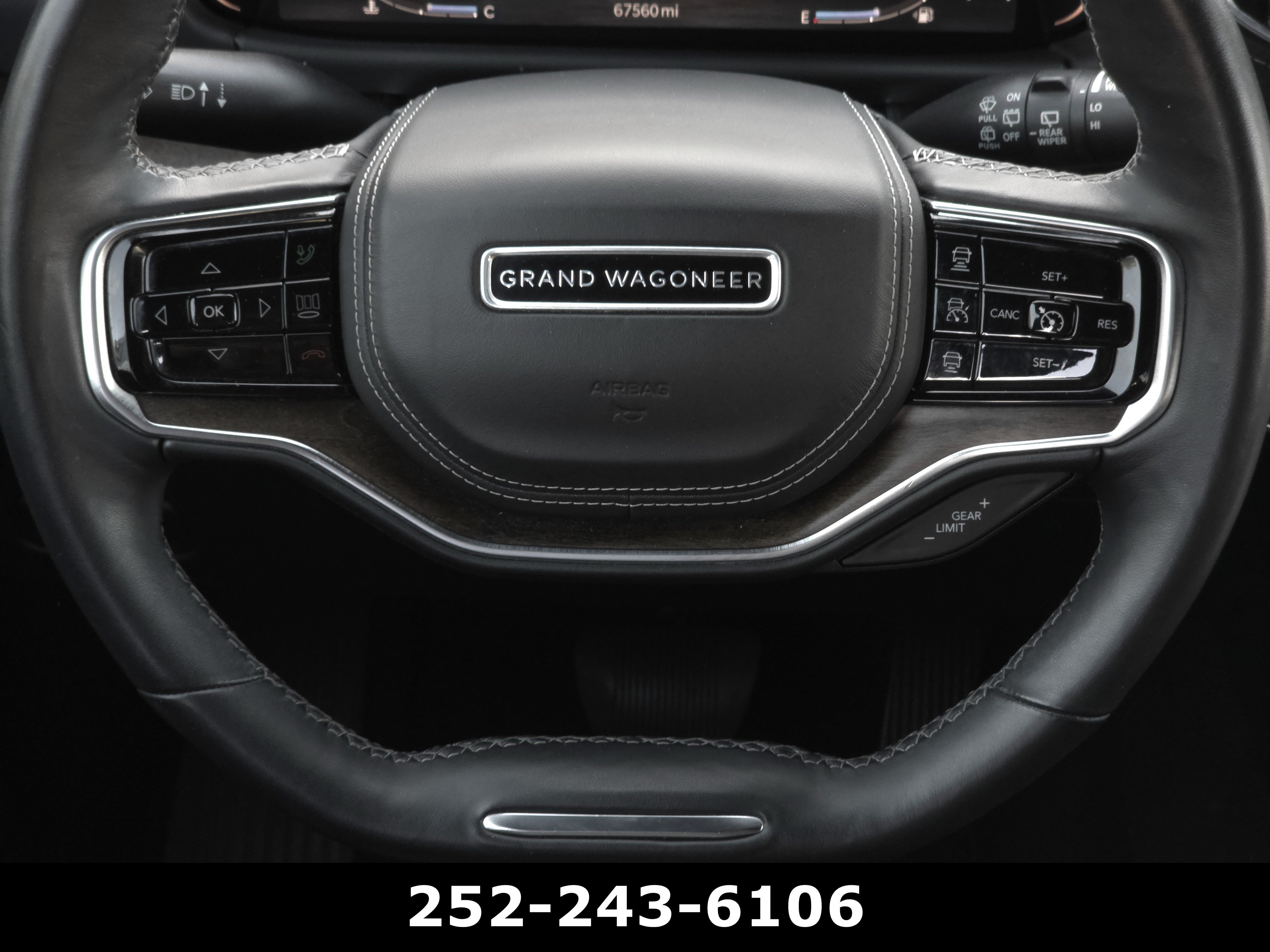 Used 2022 Diamond Black Crystal Pearlcoat Jeep Series II image 39