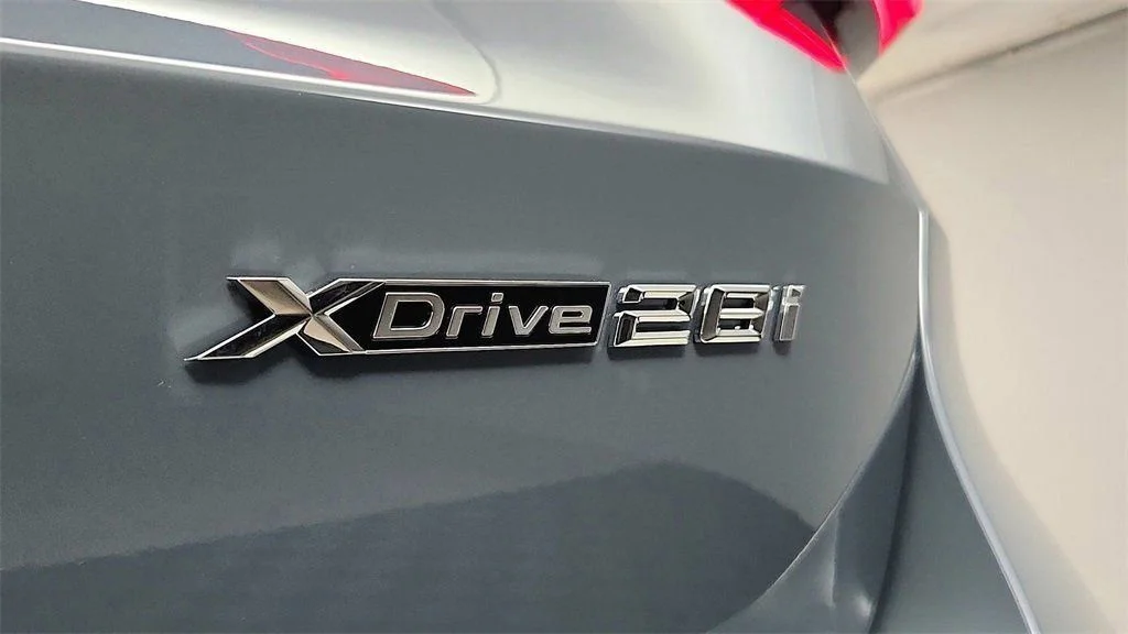 Used 2026 Storm Bay Metallic BMW xDrive28i image 13