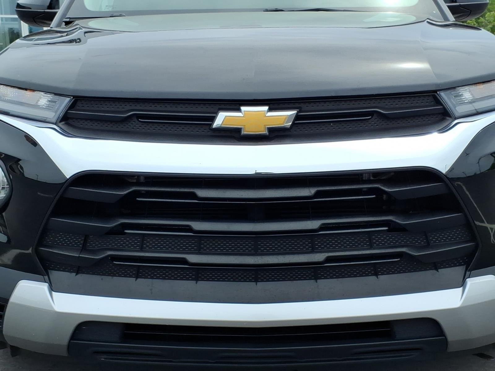 Used 2023 Mosaic Black Metallic Chevrolet LT image 13