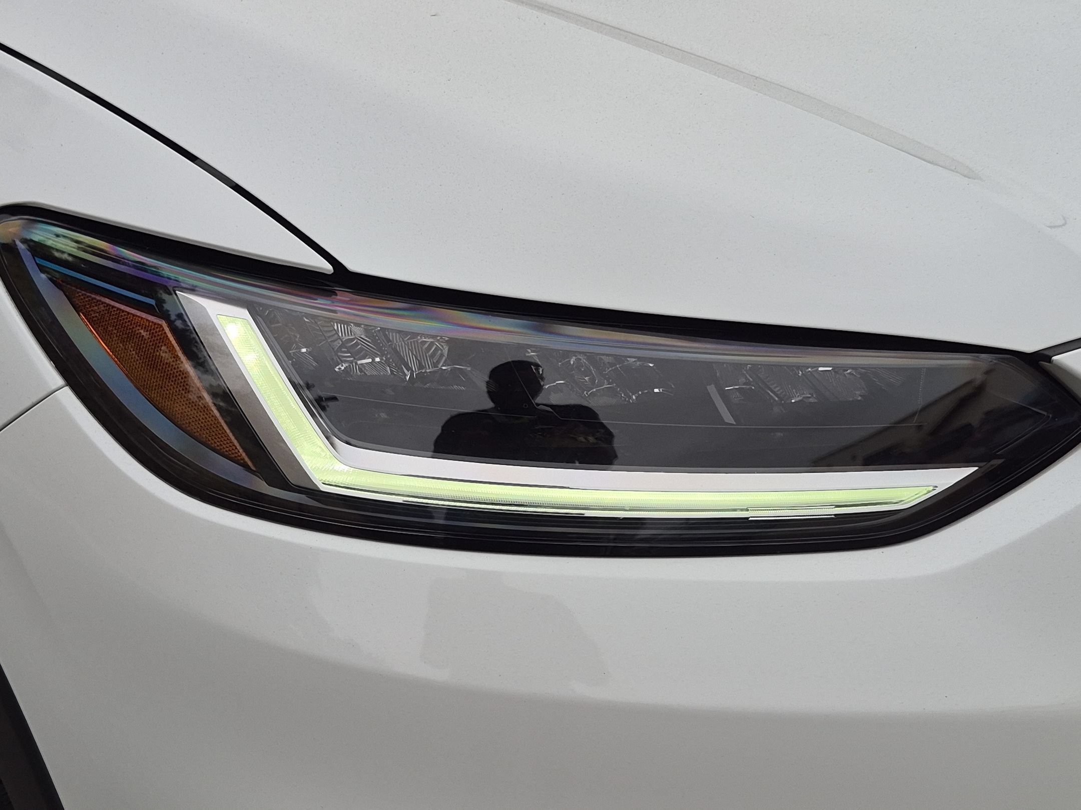 Used 2024 White Honda LX image 10