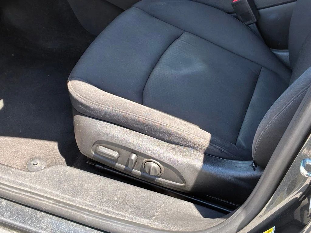 Used 2016 Gray Chevrolet LT image 17