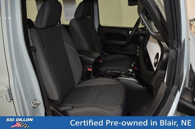 Used 2024 Earl Clearcoat Jeep Sport S image 7