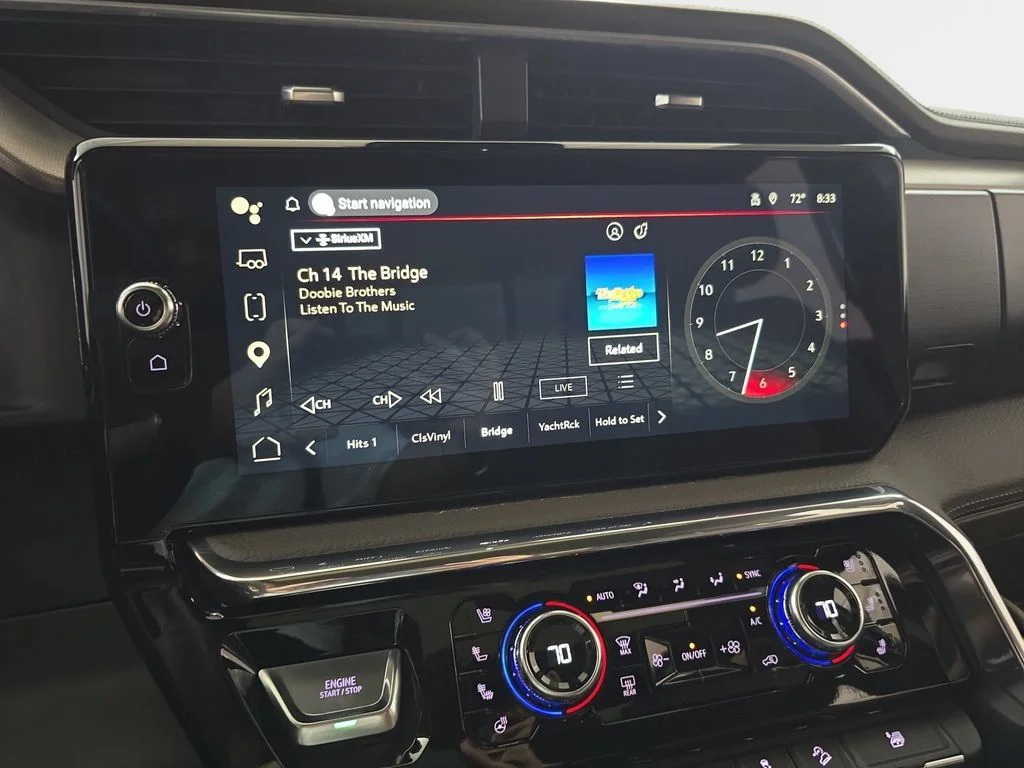 Used 2024 White GMC Denali image 22