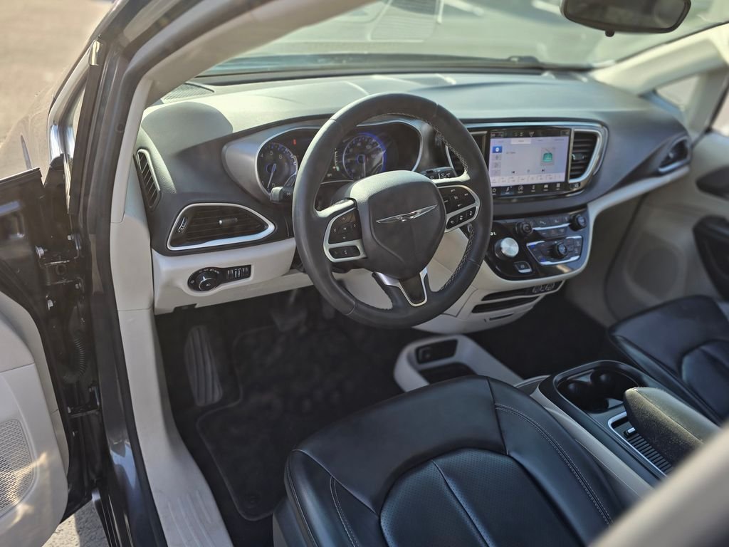 2023 Chrysler Pacifica Touring L - Photo 23