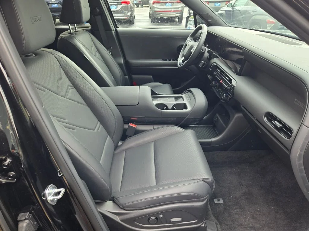 Used 2026 Black Hyundai XRT Pro image 5