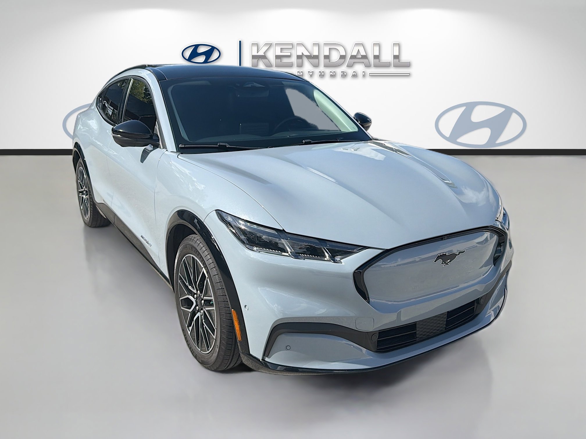 2024 Ford Mustang-Mach-e Premium's photo