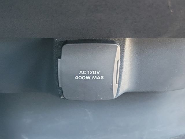 Used 2025 Silver Ford Active image 25