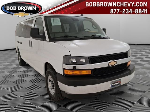 2024 Chevrolet Express 3500 LT Extended's photo