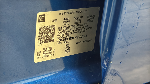 Used 2022 Glacier Blue Metallic Chevrolet RST image 27