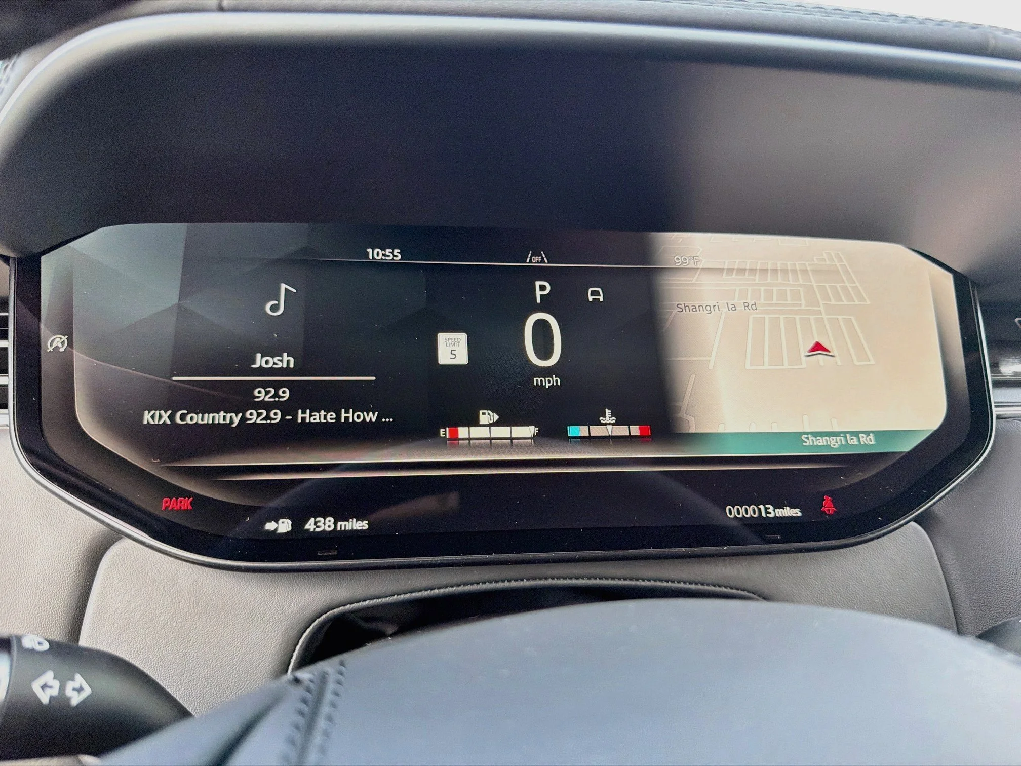 New 2026 Borasco Grey Land Rover SE image 42
