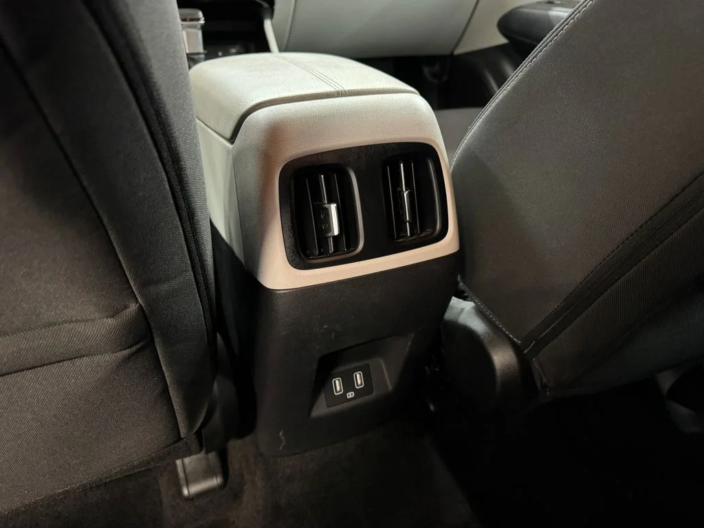 Used 2024 Black Hyundai SEL image 26
