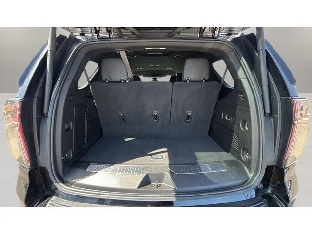 Used 2024 Black Chevrolet Premier image 31