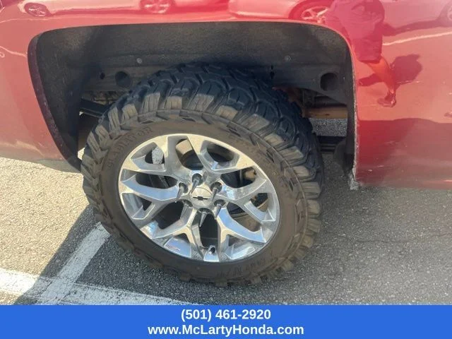 Used 2018 Red Chevrolet LT image 4