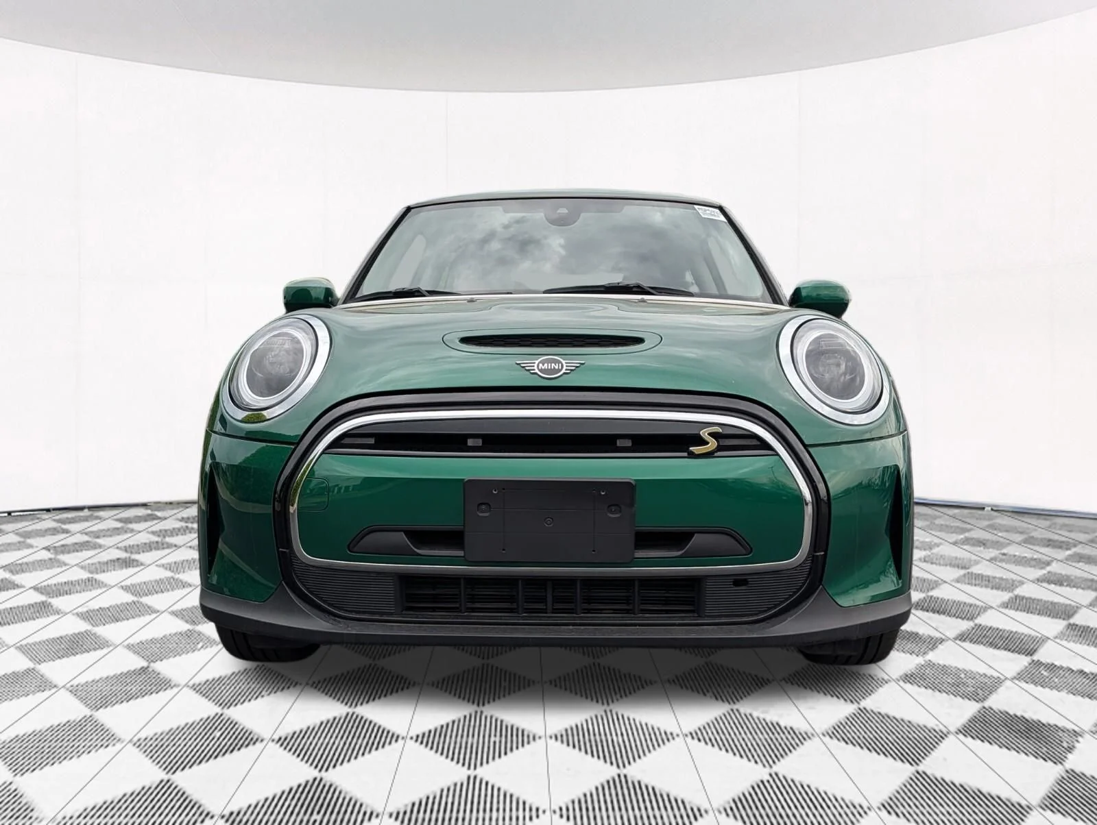 Used 2023 Green MINI Signature image 16