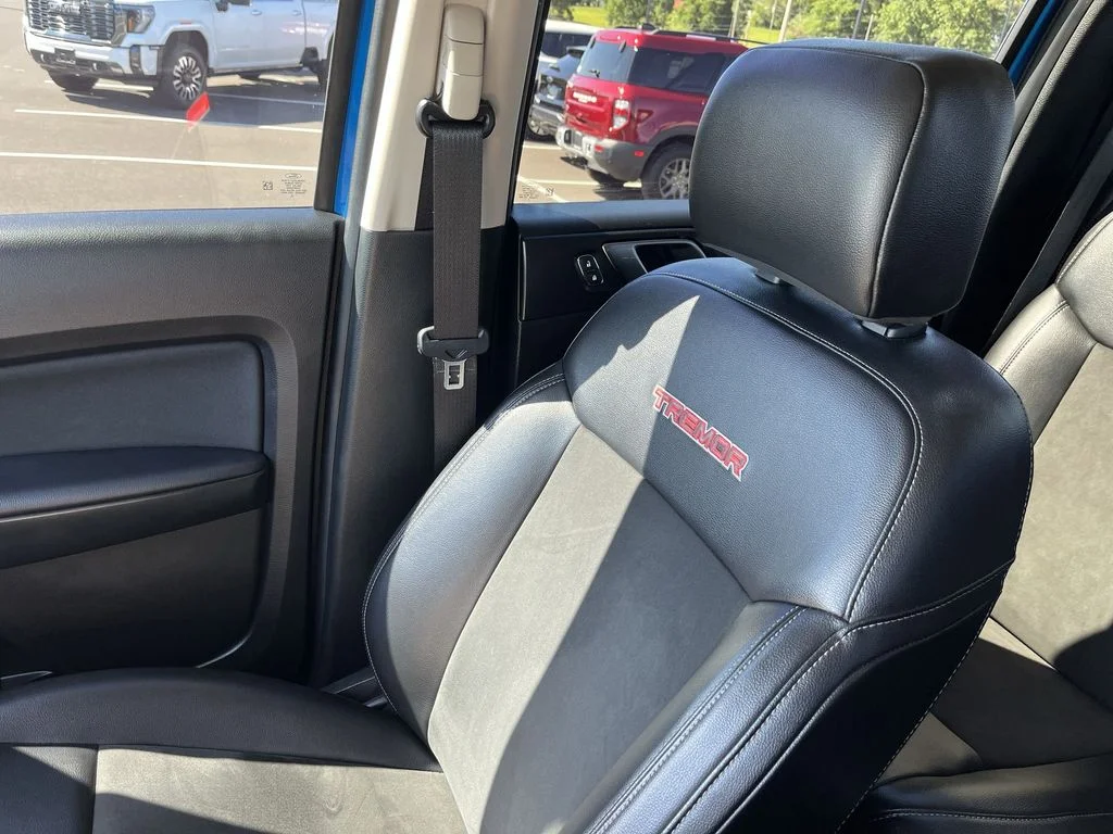 Used 2022 Blue Ford XLT image 23