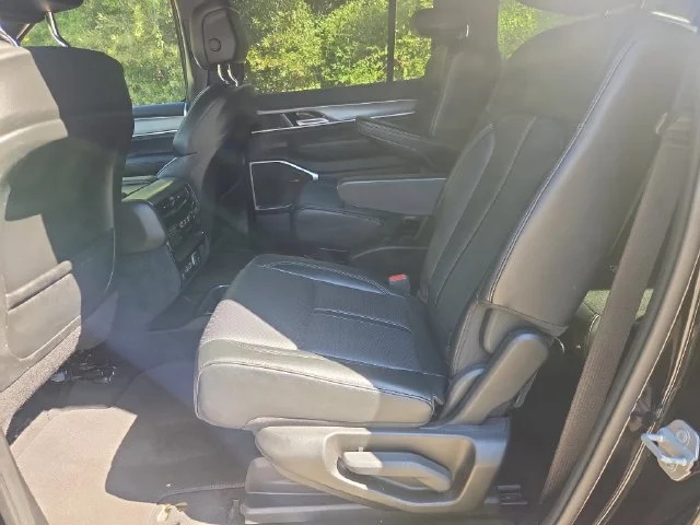 Used 2025 Black Jeep Series II image 27