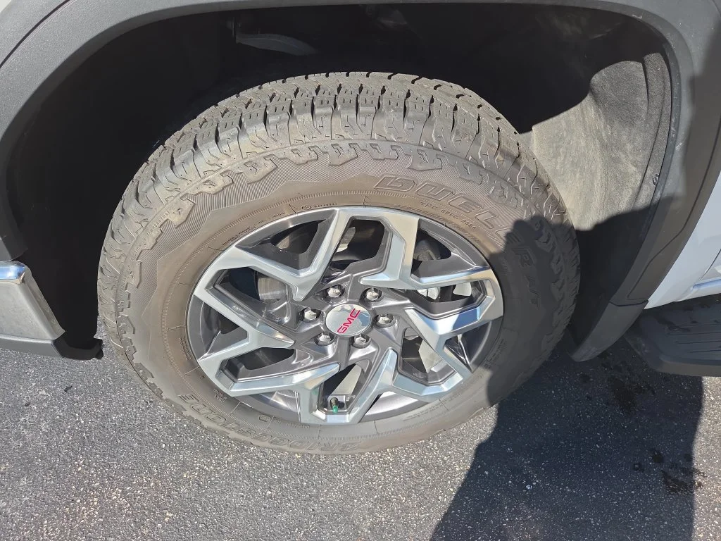 2024 GMC Sierra 1500 SLT - Photo 31