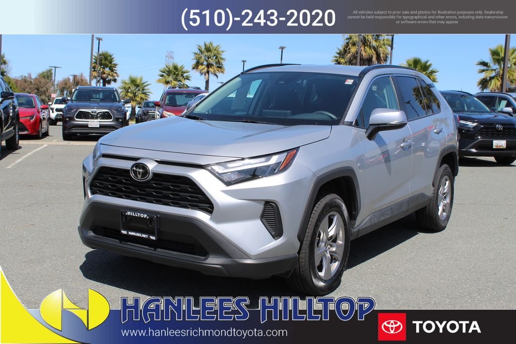Used 2025 Silver Toyota XLE image 3